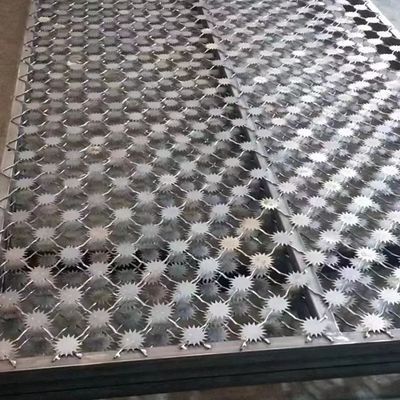 ステンレス 1mm-1.2mm キャビネット用装飾用金属スクリーン